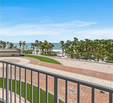 8111 Bay Colony DR 104 NAPLES FL 34108