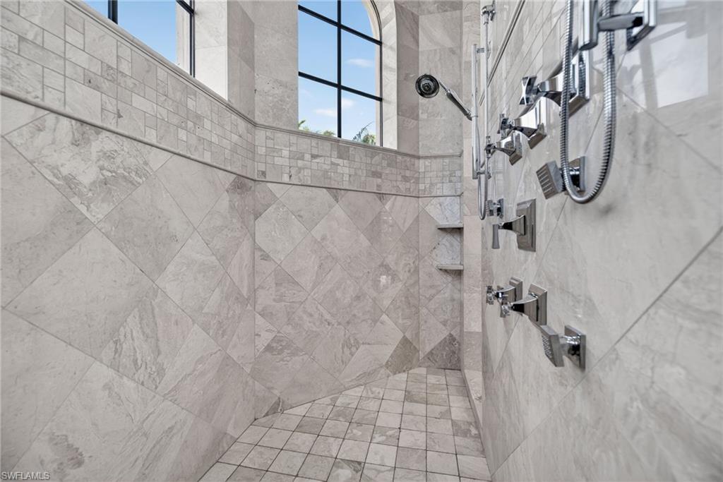 ROYAL HARBOR - Residential