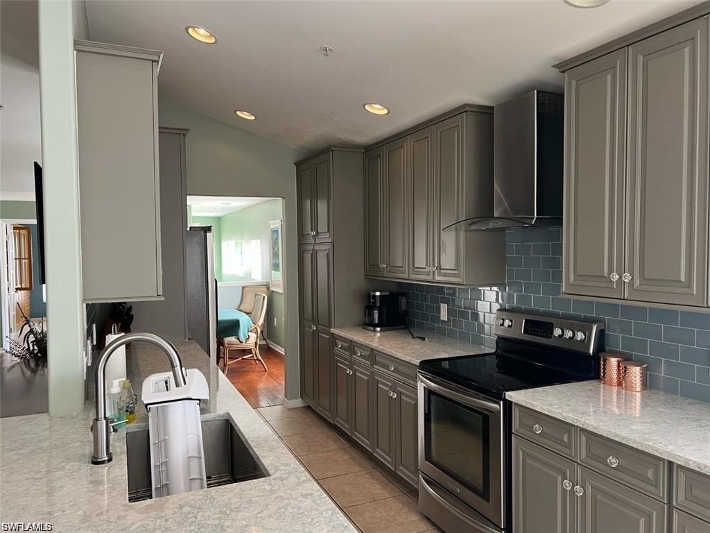 STRATFORD PLACE - Residential Lease