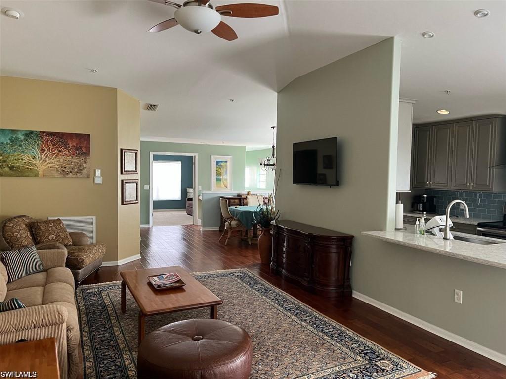 STRATFORD PLACE - Residential Lease