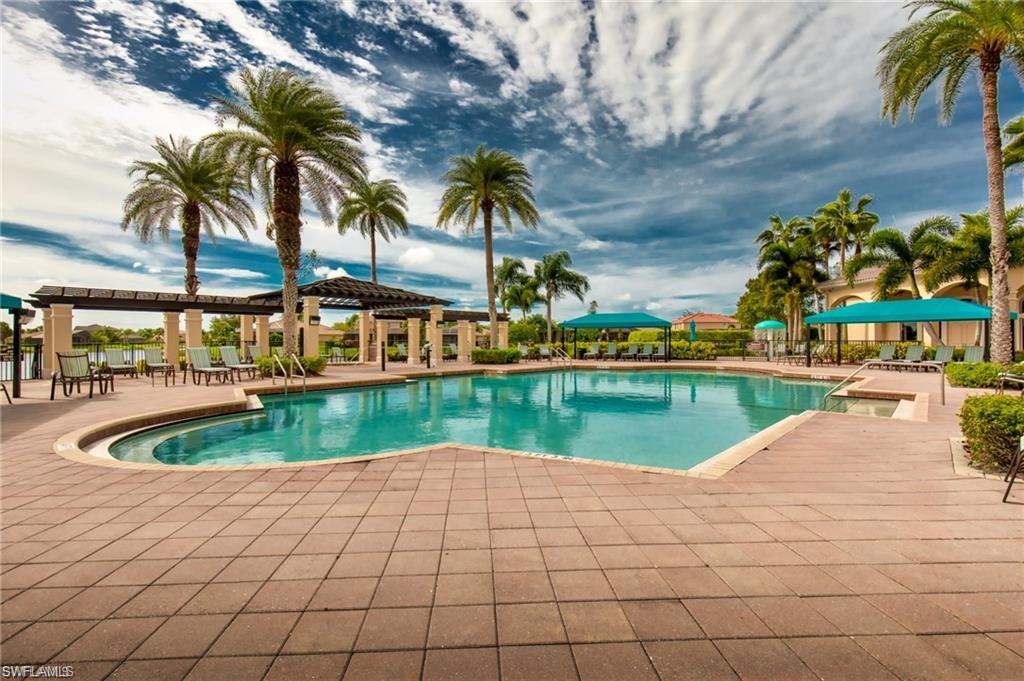 SATURNIA LAKES - Residential