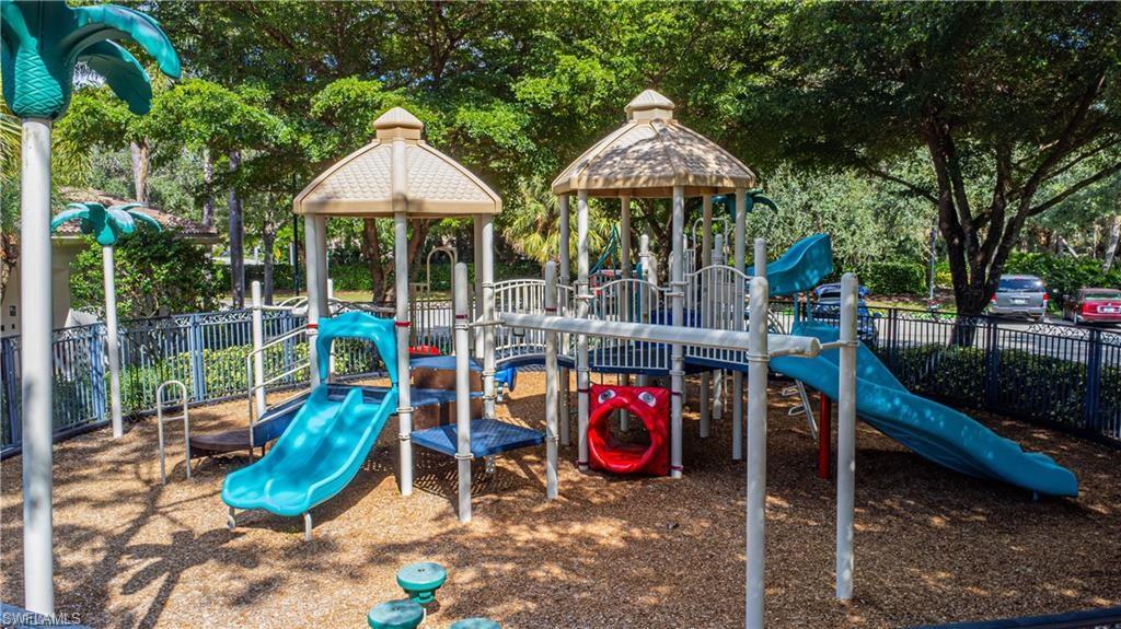 SATURNIA LAKES - Residential