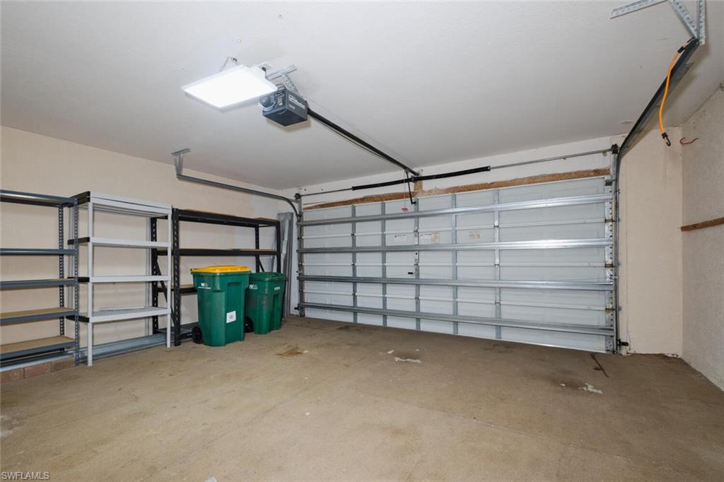 SATURNIA LAKES - Residential