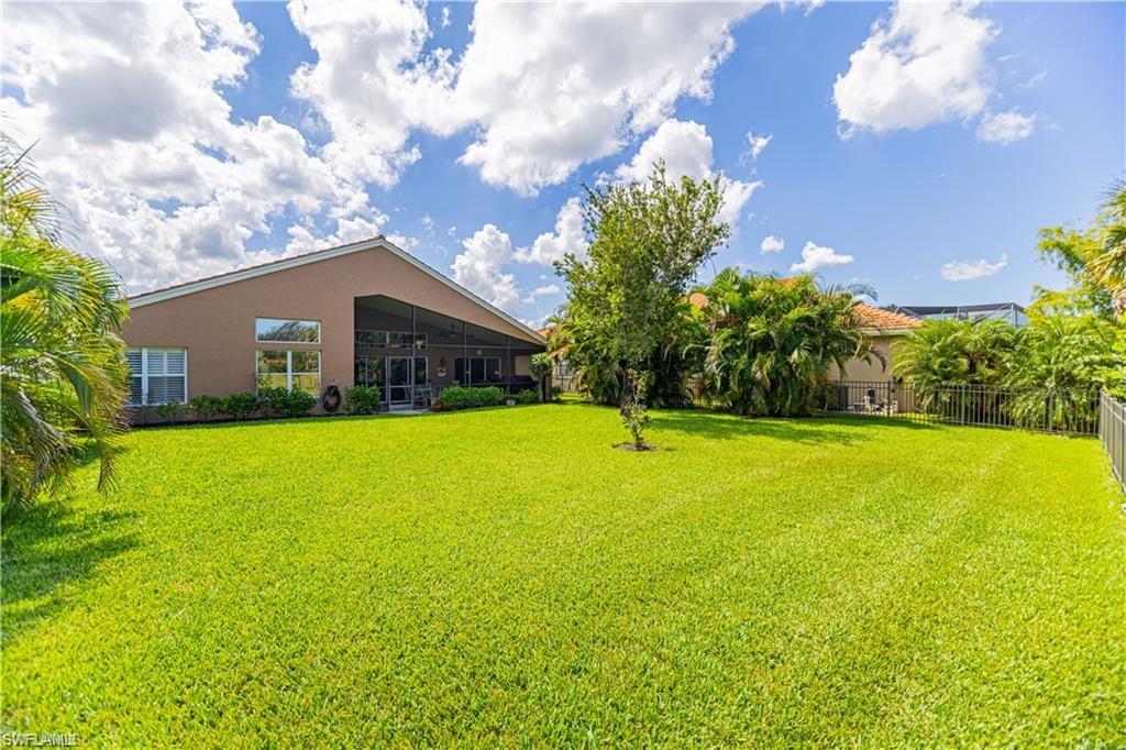 SATURNIA LAKES - Residential