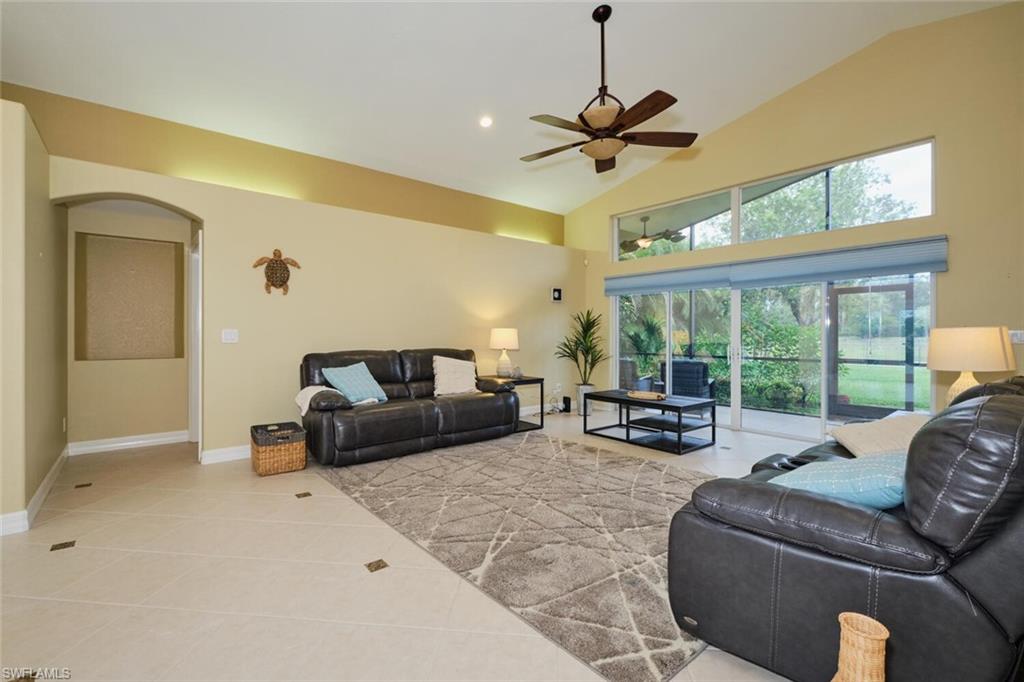 SATURNIA LAKES - Residential