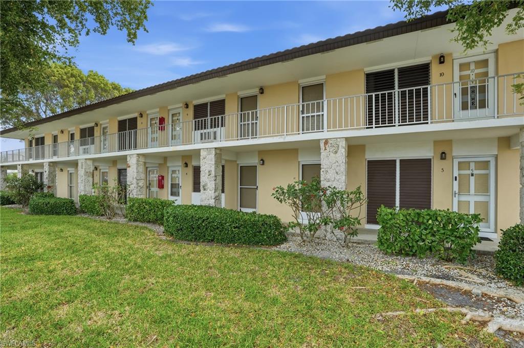 AQUARIUS APTS OF MARCO ISLAND - Residential