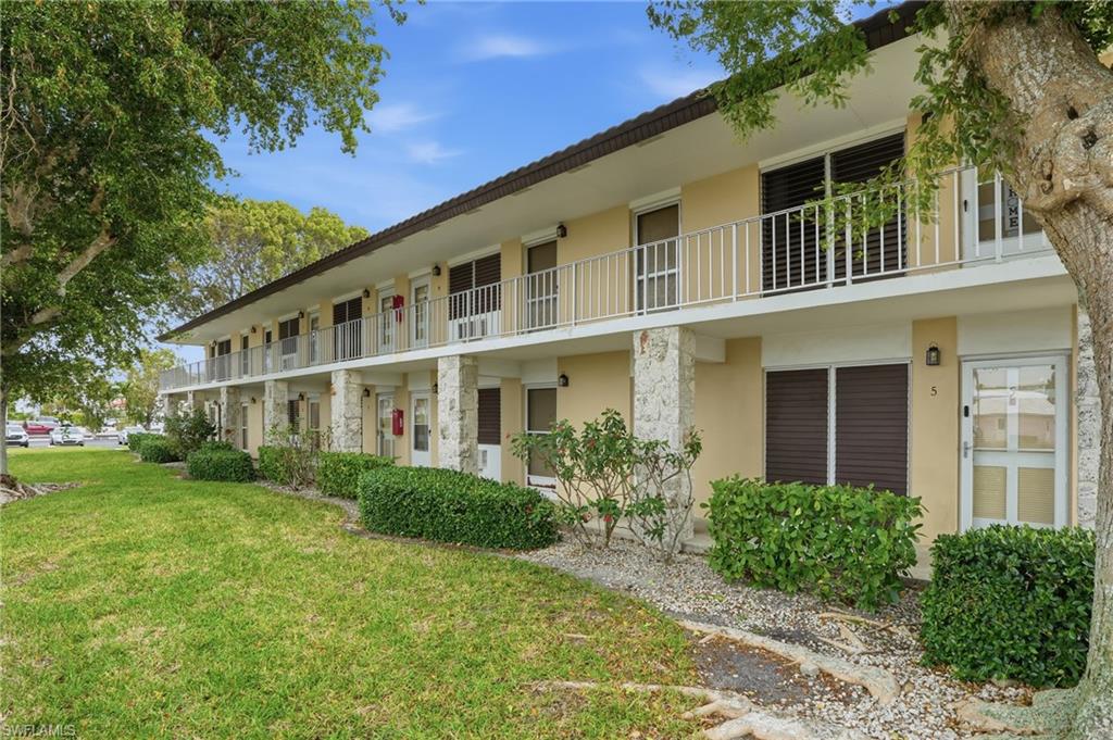 AQUARIUS APTS OF MARCO ISLAND - Residential