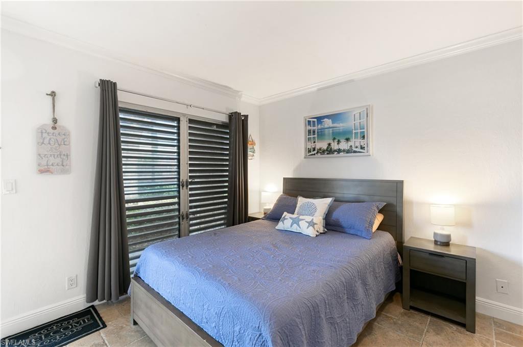AQUARIUS APTS OF MARCO ISLAND - Residential