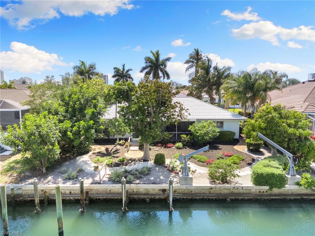 MARCO BEACH - Residential