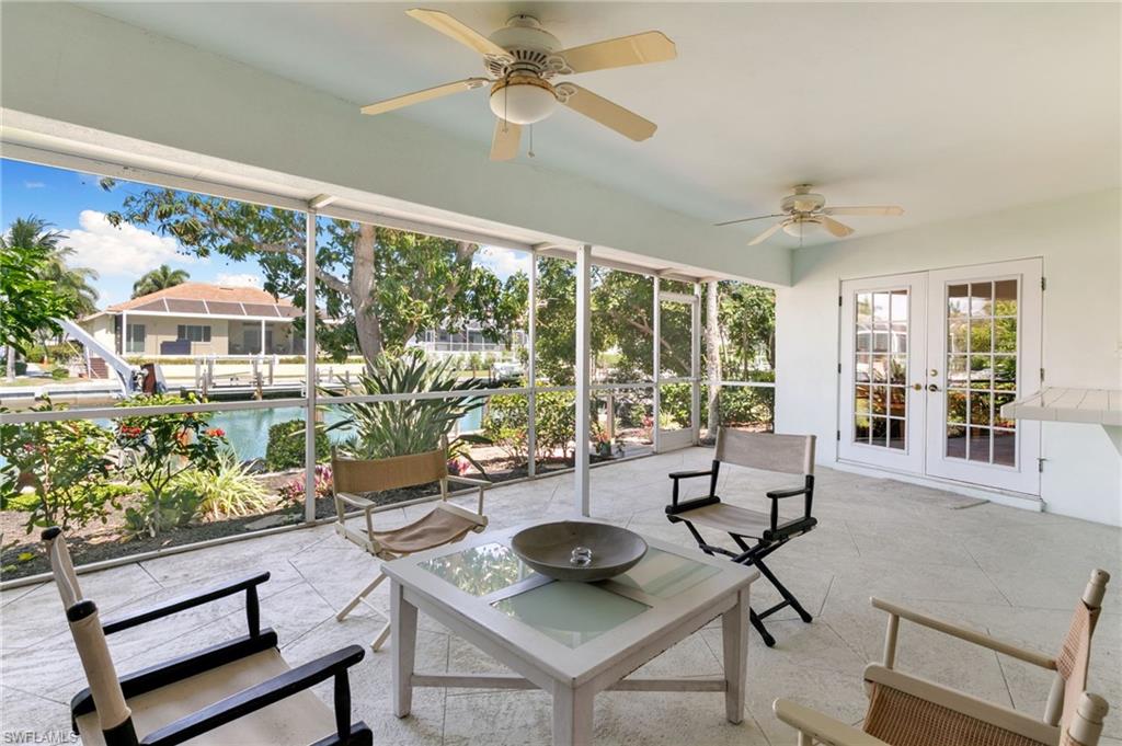 MARCO BEACH - Residential