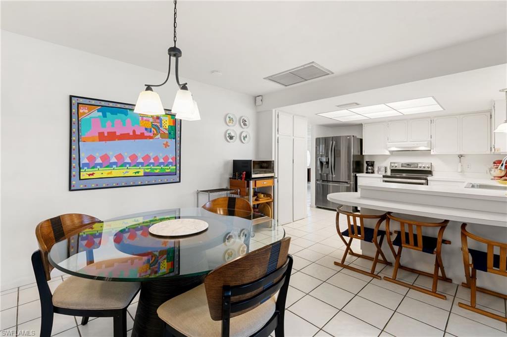 MARCO BEACH - Residential