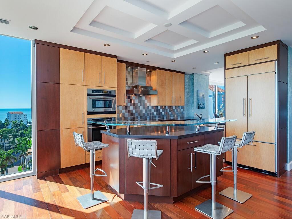 BAYPOINTE AT NAPLES CAY - Residential