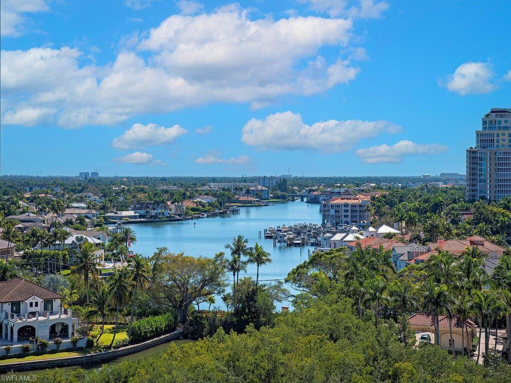 BAYPOINTE AT NAPLES CAY - Residential