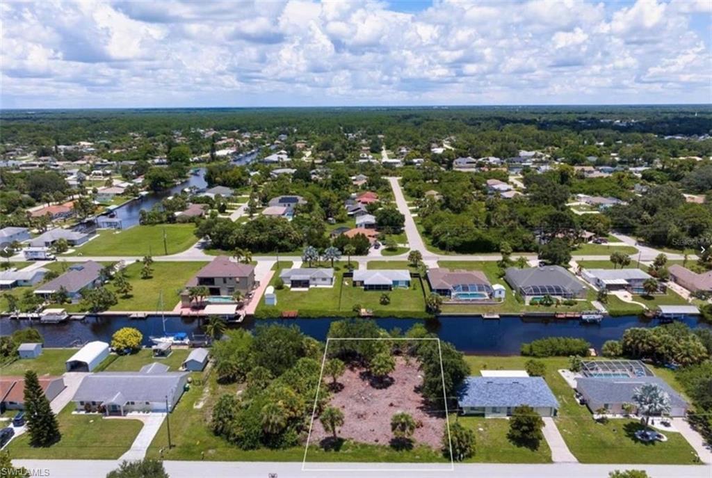 PORT CHARLOTTE - Land