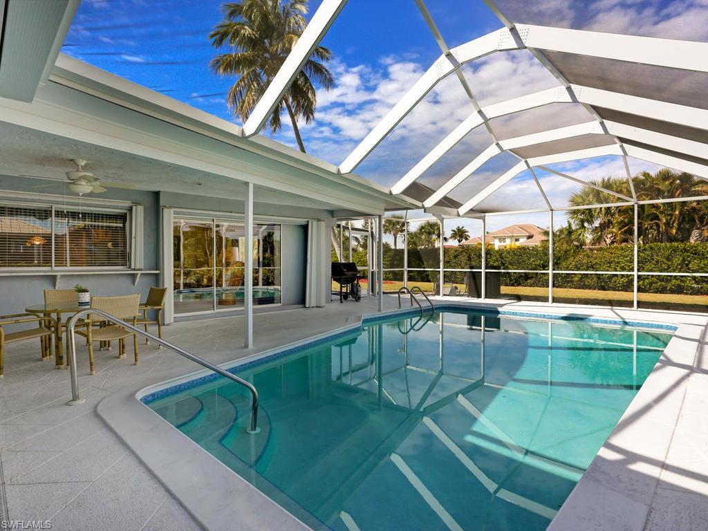 MARCO BEACH - Residential