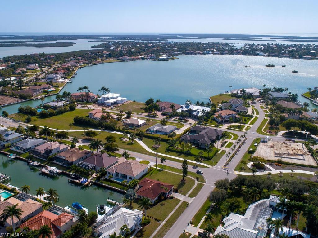 MARCO BEACH - Residential