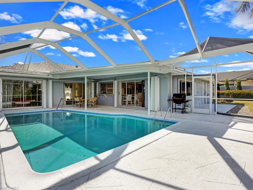 MARCO BEACH - Residential