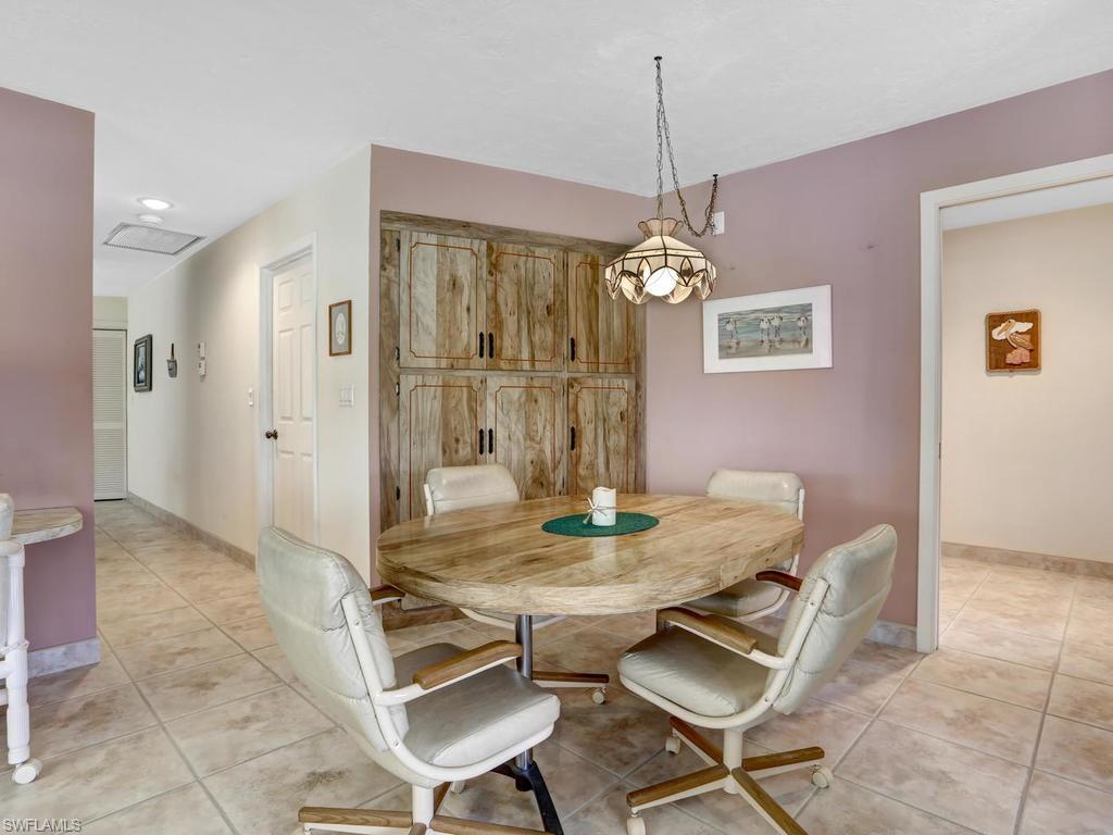 MARCO BEACH - Residential