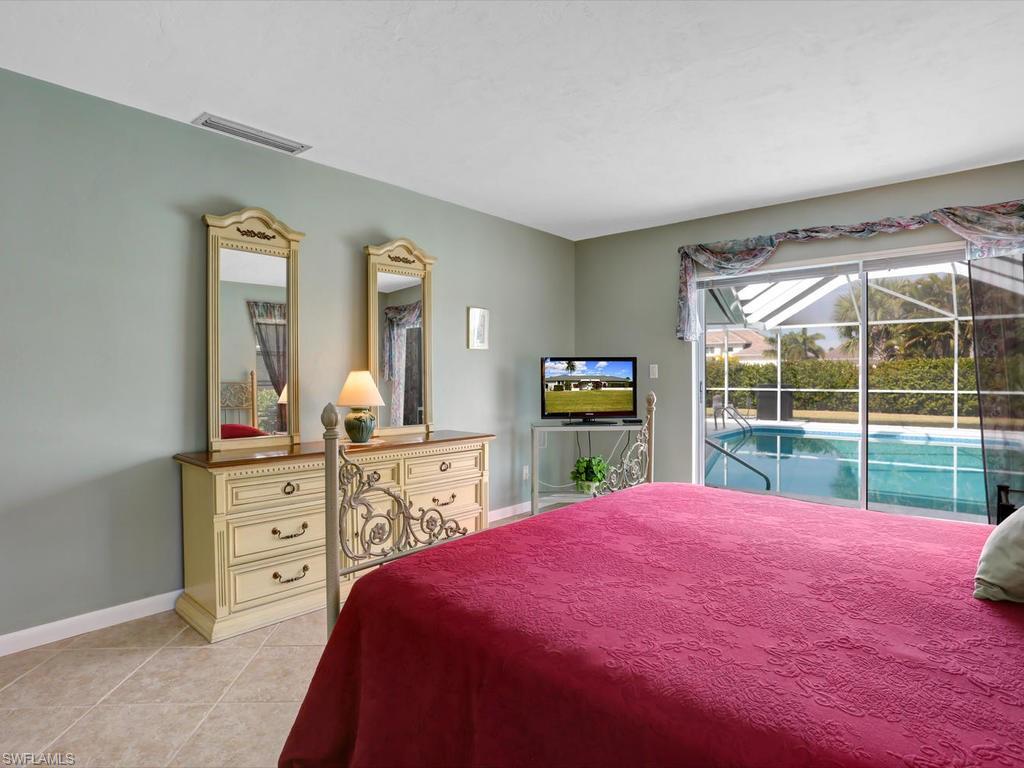 MARCO BEACH - Residential