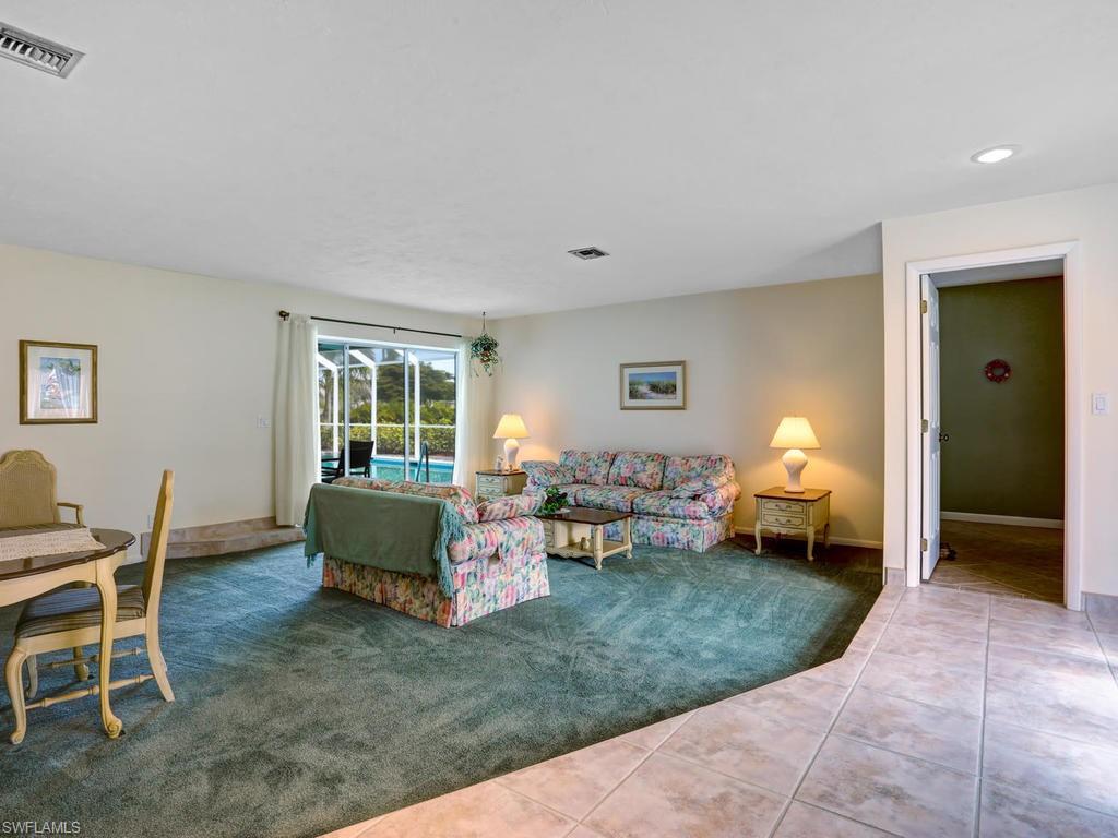 MARCO BEACH - Residential