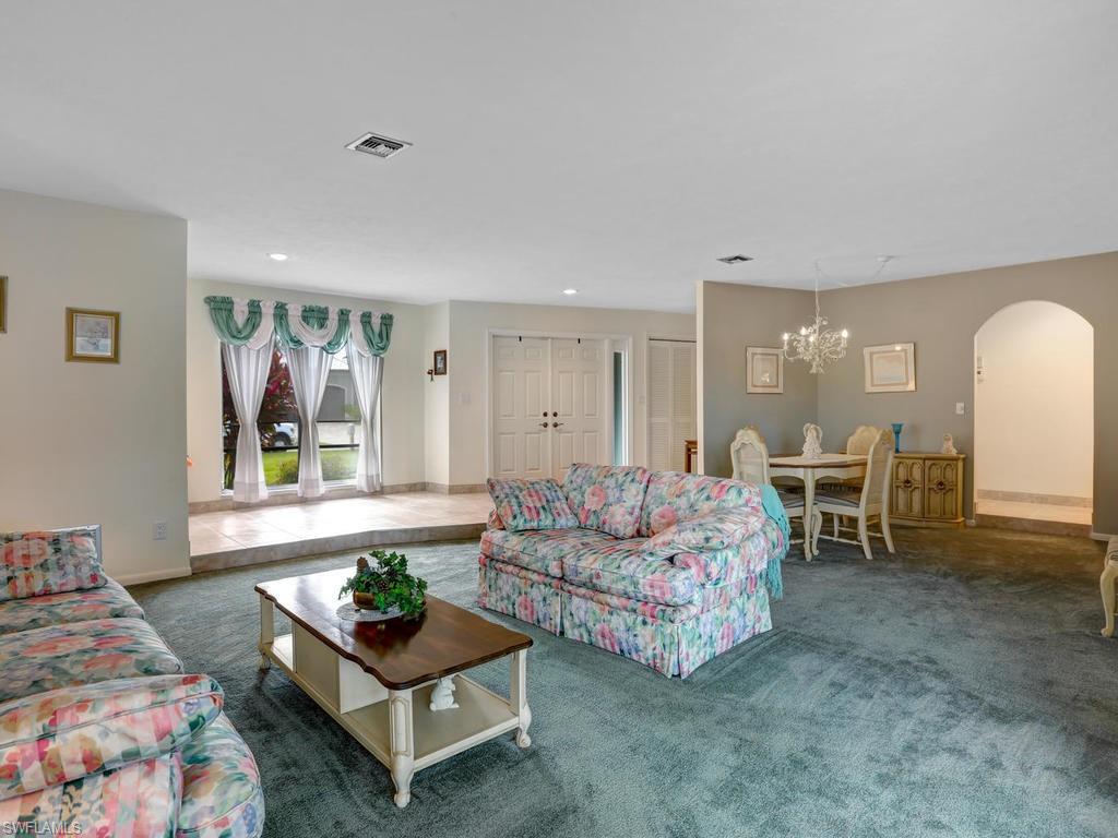 MARCO BEACH - Residential