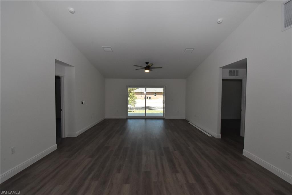 NORTH PORT - Residential Lease