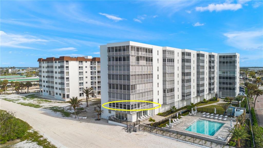 ISLAND REEF CLUB - Residential