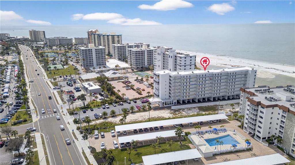 ISLAND REEF CLUB - Residential