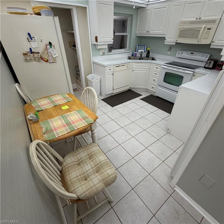 SAN CARLOS PARK - Residential