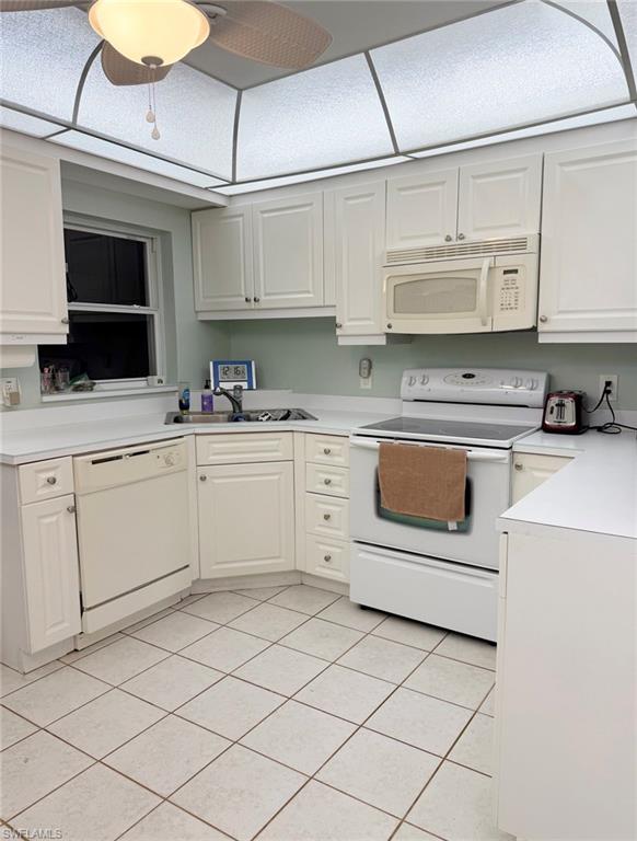 SAN CARLOS PARK - Residential