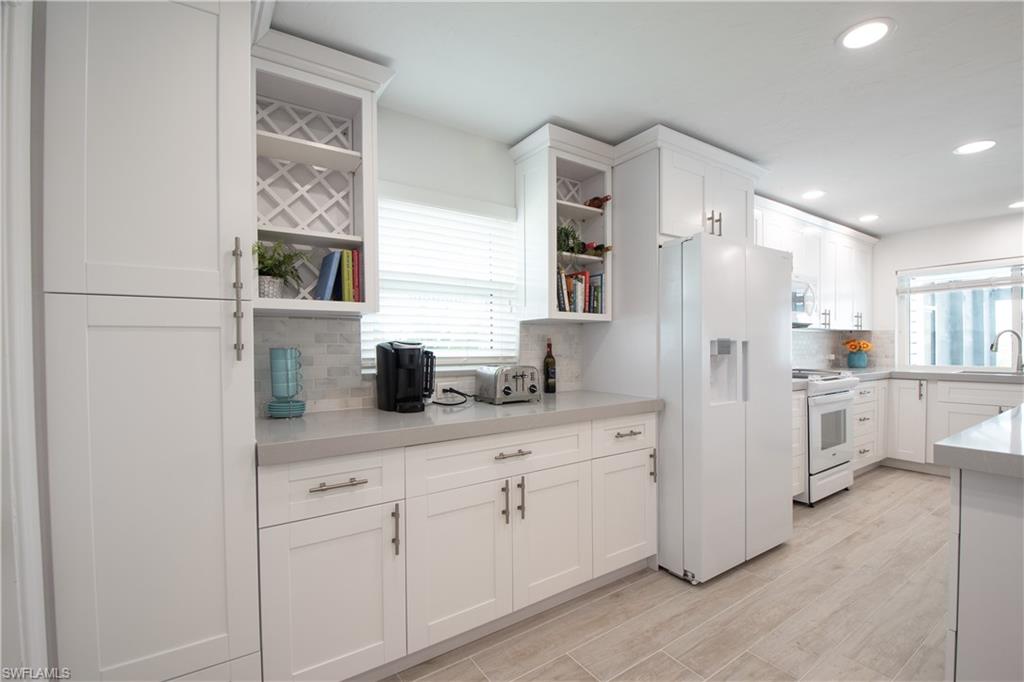 19 Pelican St E, Naples, FL, 34113, USA, 3 Bedrooms Bedrooms, ,2 BathroomsBathrooms,Residential,Active,19 Pelican St E,225066042