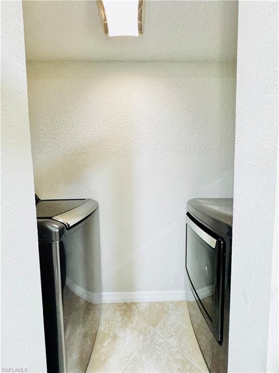 VILLAGE OF CEDARBEND - Residential Lease