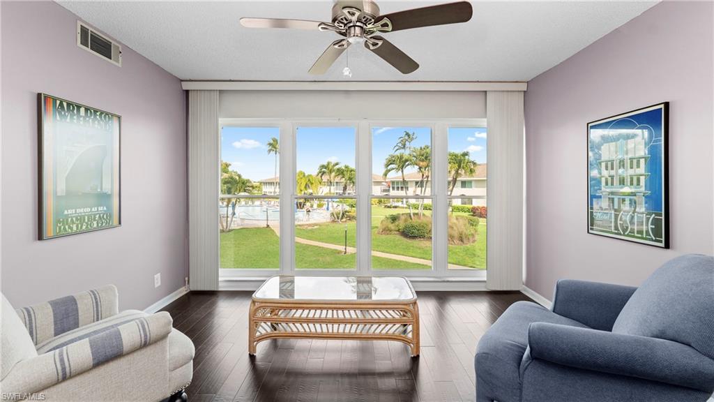 SUNRISE III - Residential