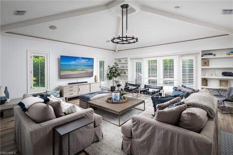 Photo of 420 Palm CIR E, NAPLES, FL 34102 (MLS # 226032209)