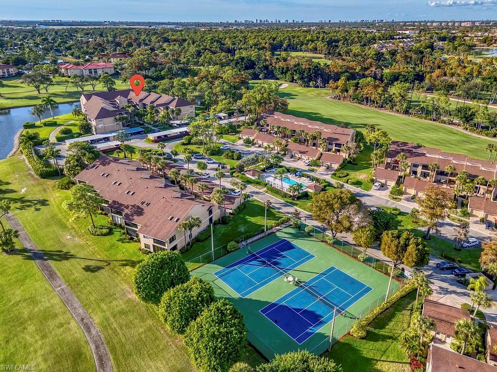 FOX HOLLOW - Residential