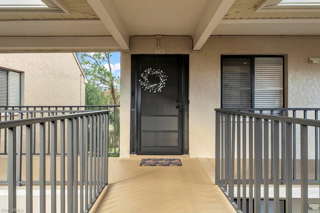 FOX HOLLOW - Residential