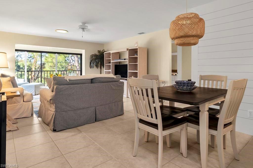 FOX HOLLOW - Residential