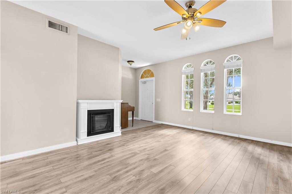 6230 Towncenter CIR
