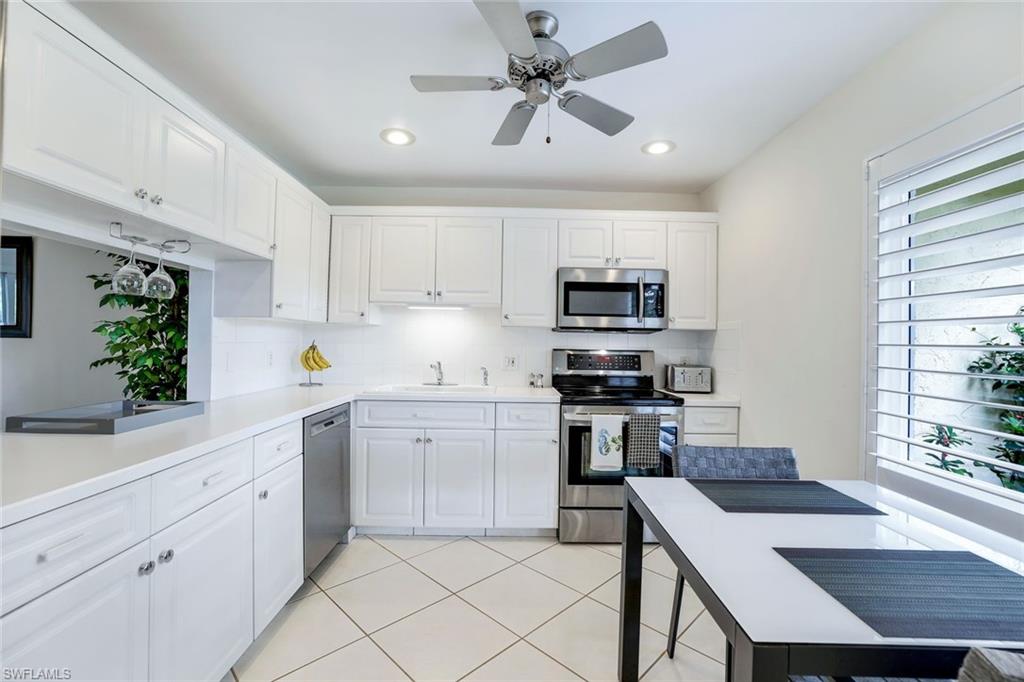 GLADES COUNTRY CLUB - Residential