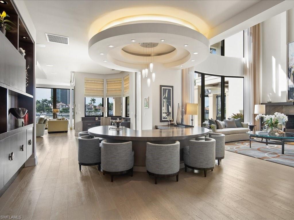 PARK SHORE - Residential