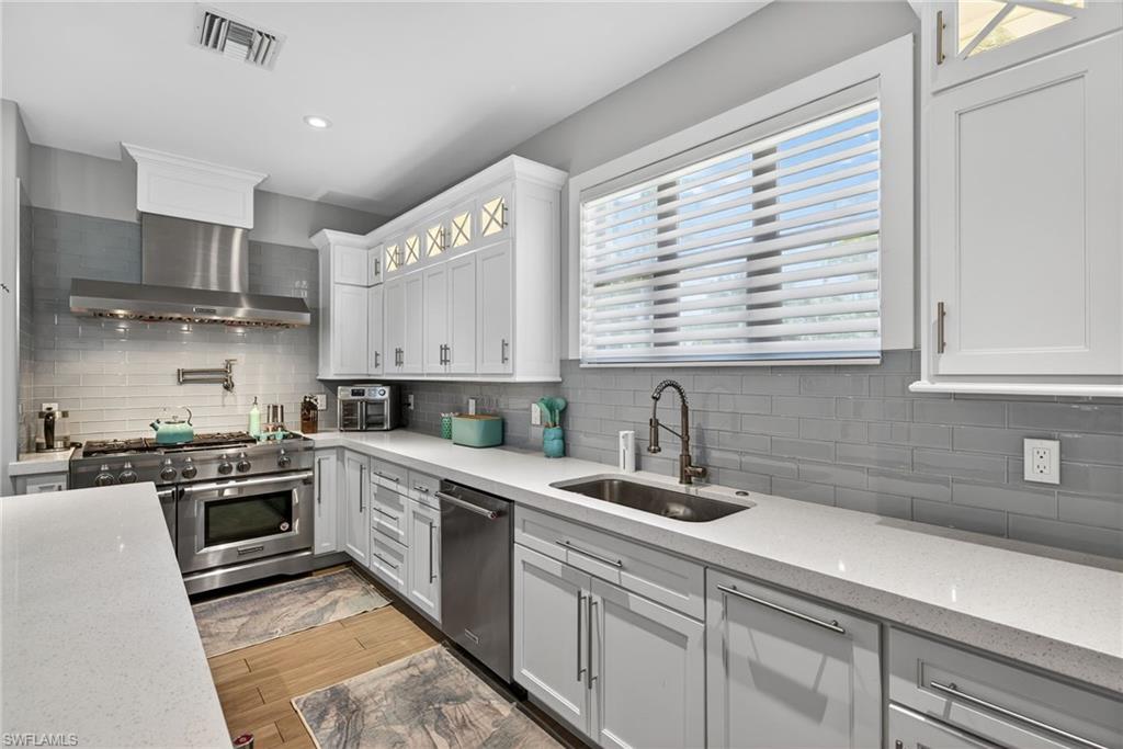 LOGAN WOODS - Residential