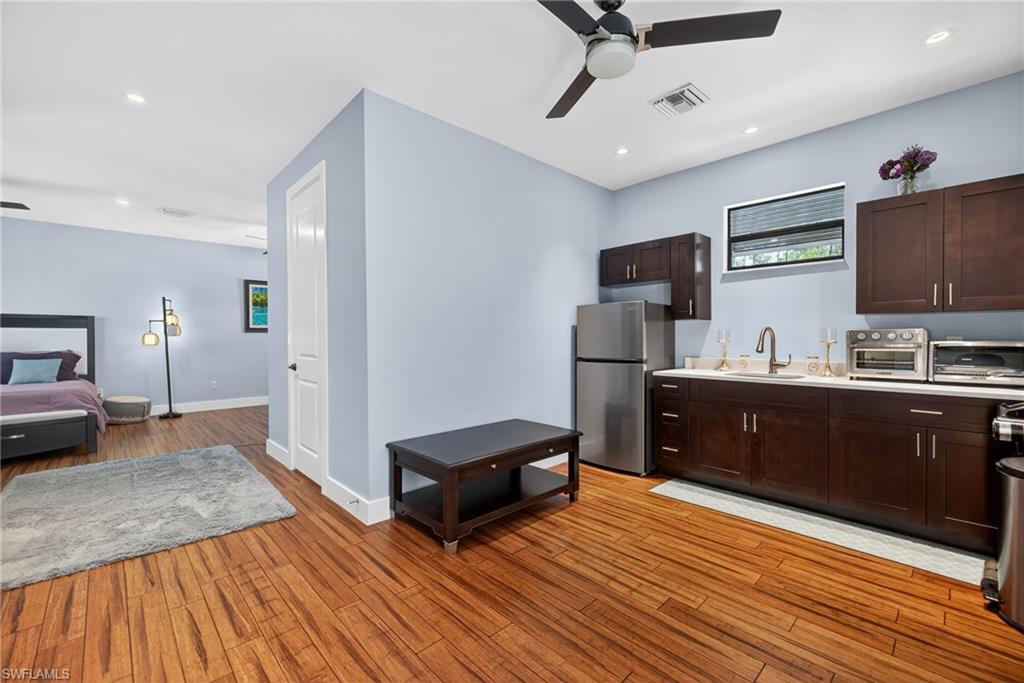 LOGAN WOODS - Residential