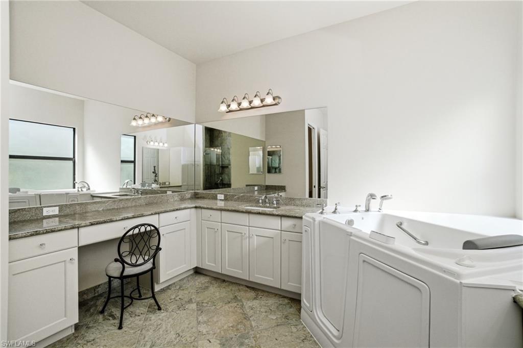 RIVERSTONE - Residential