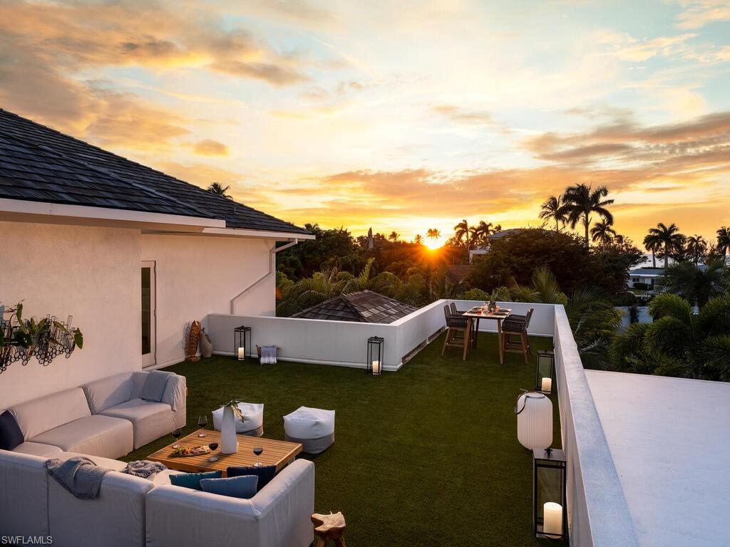 SABRE CAY - Residential