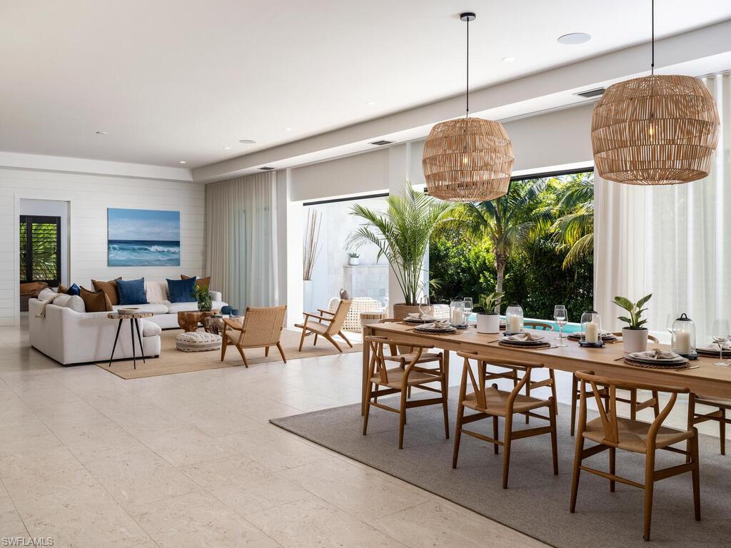 SABRE CAY - Residential