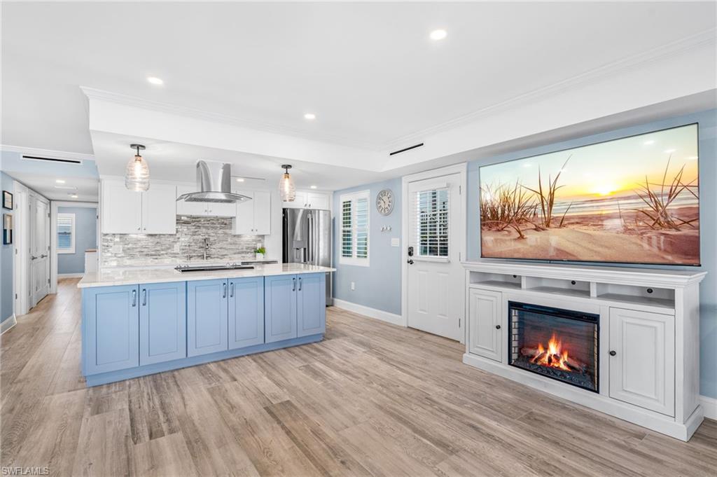 HARBORSIDE GARDENS - Residential