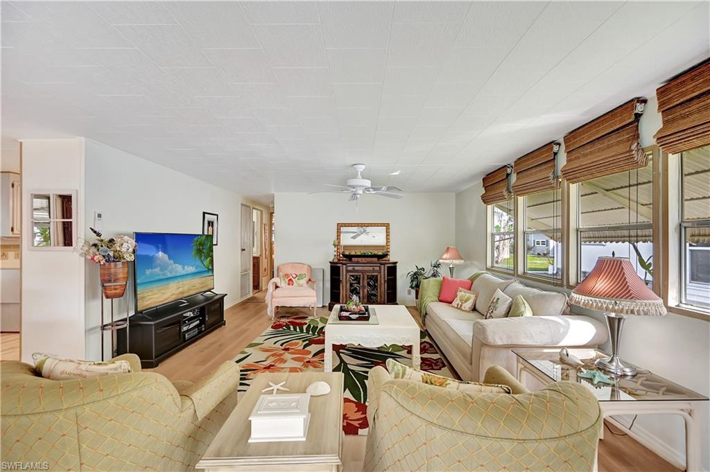 ENCHANTING ACRES MOBILE HOME - Residential