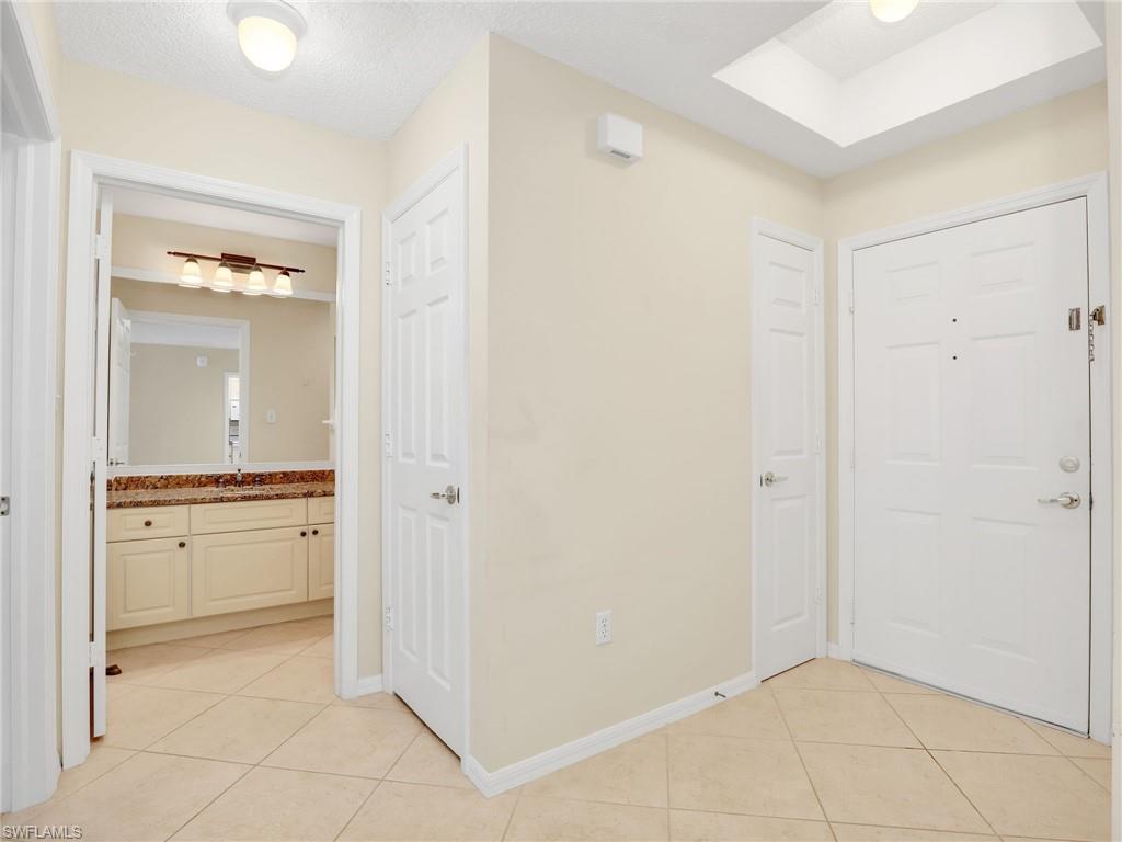 Properties 201 Arbor Lake DR 2-201
