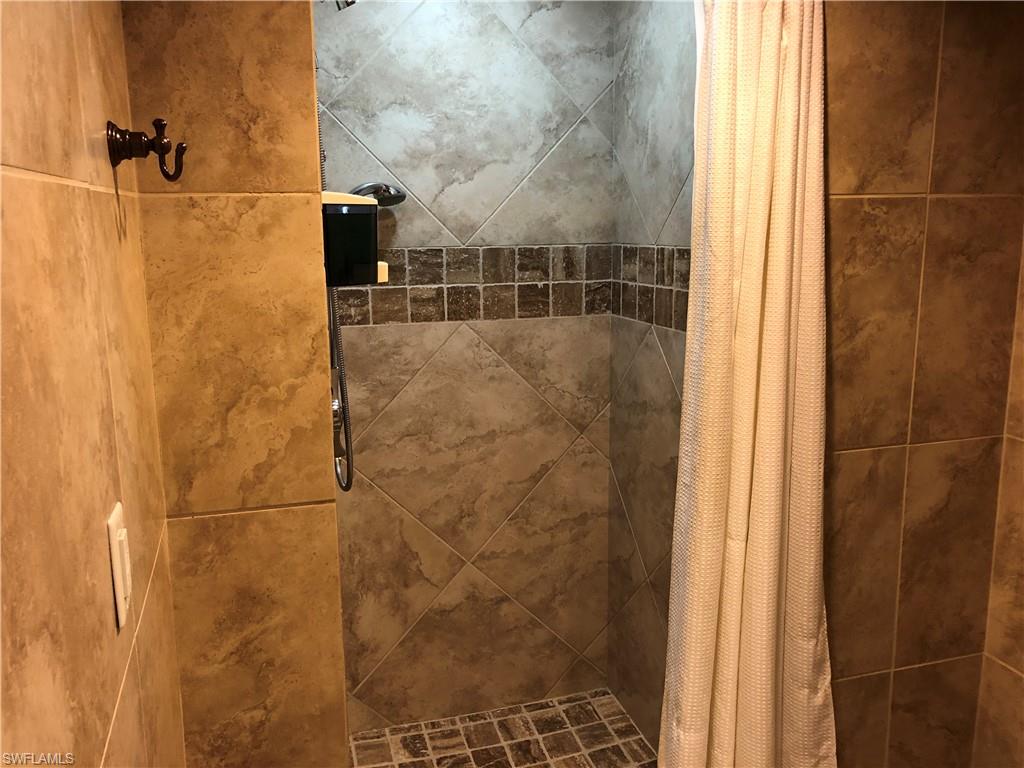 SUNSET COVE AT THE LANDINGS - Residential