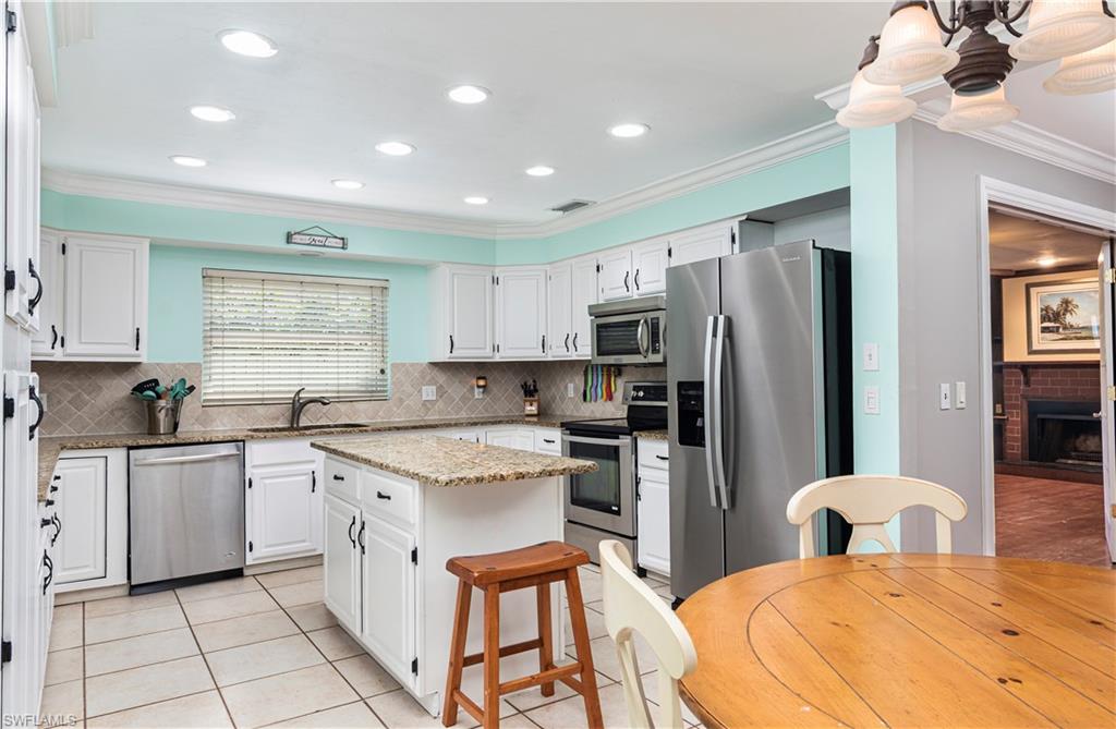 GULF ACRES - Residential